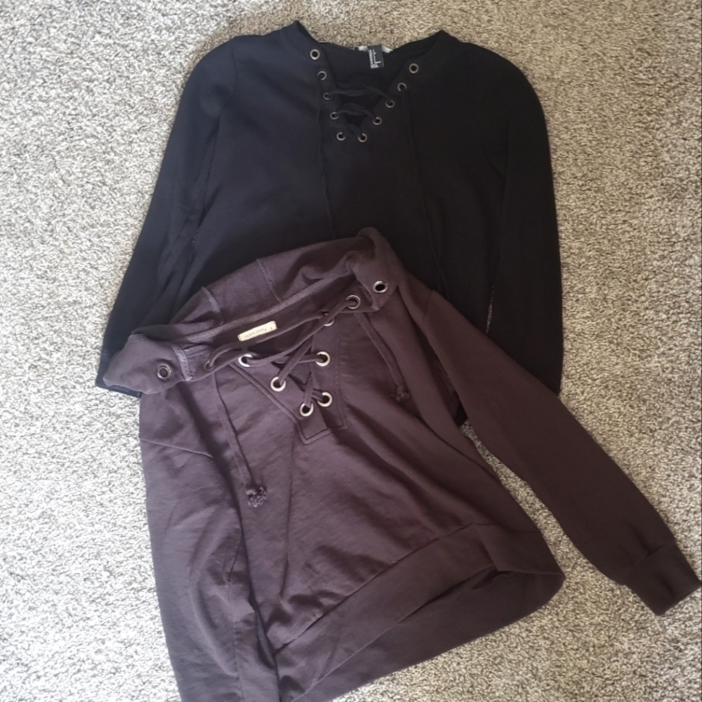 Sweatshirt and hoodie with eyelets and laces size Small